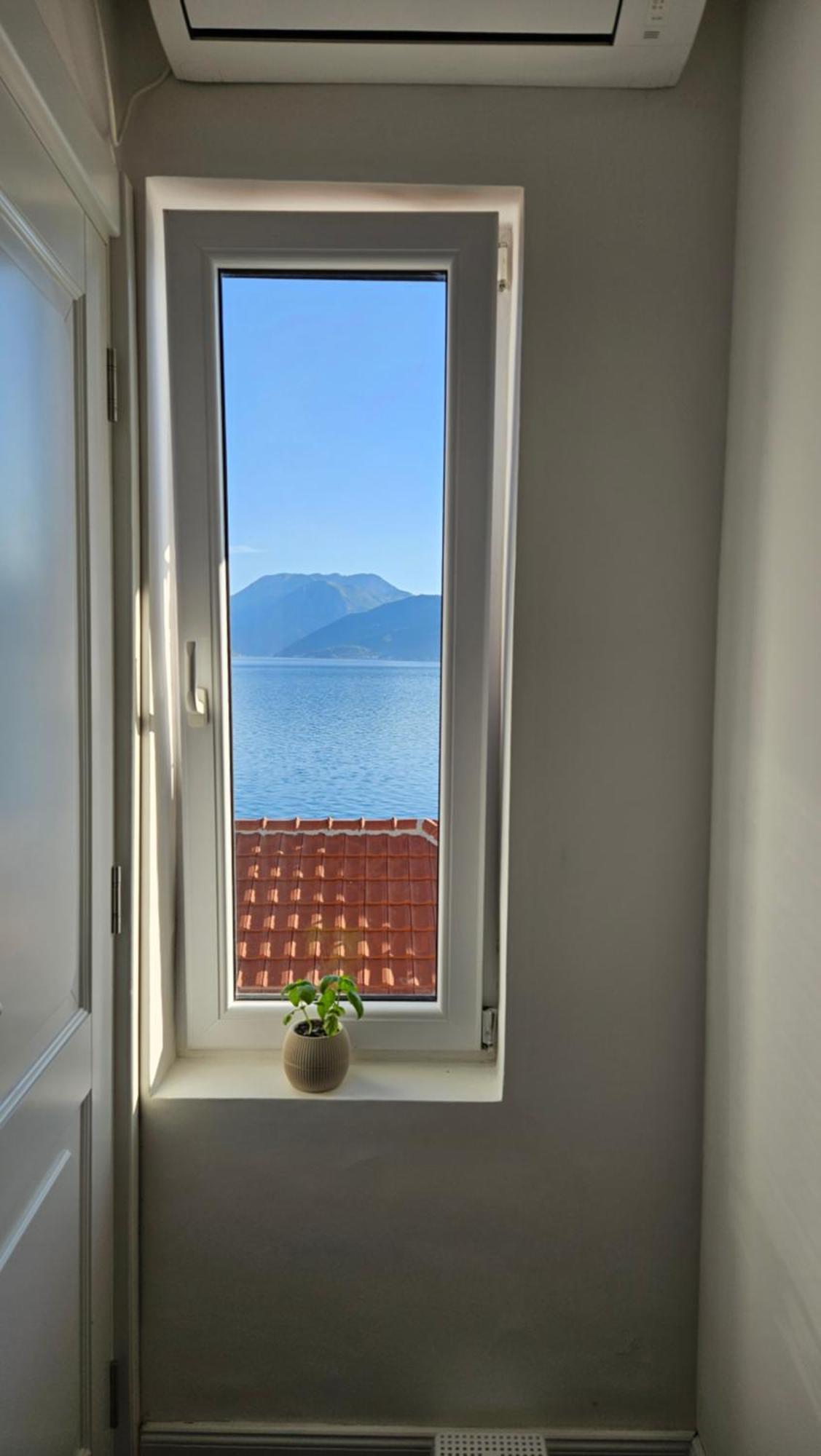 La Casa Di Sonja Apartamento Tivat Exterior foto